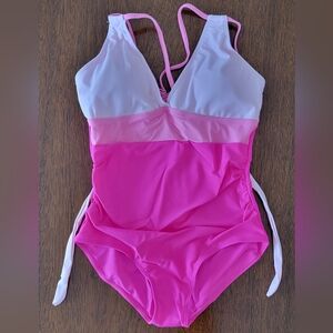 Girls Colorblock One-Piece Swimsuit – Size 13–14 – Brand New